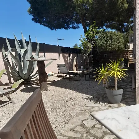 Maison 3 Privees Quarto em Acomodações Particulares *