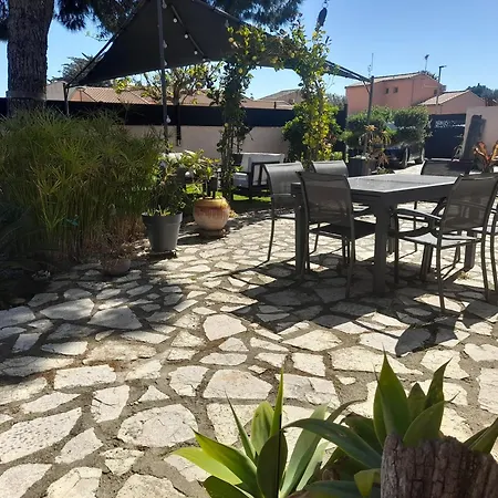 Maison 3 Privees Quarto em Acomodações Particulares Sérignan